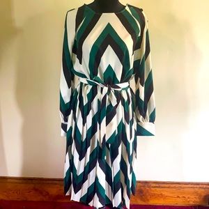 WHO WHAT WEAR A line dress geo retro long sleeve L